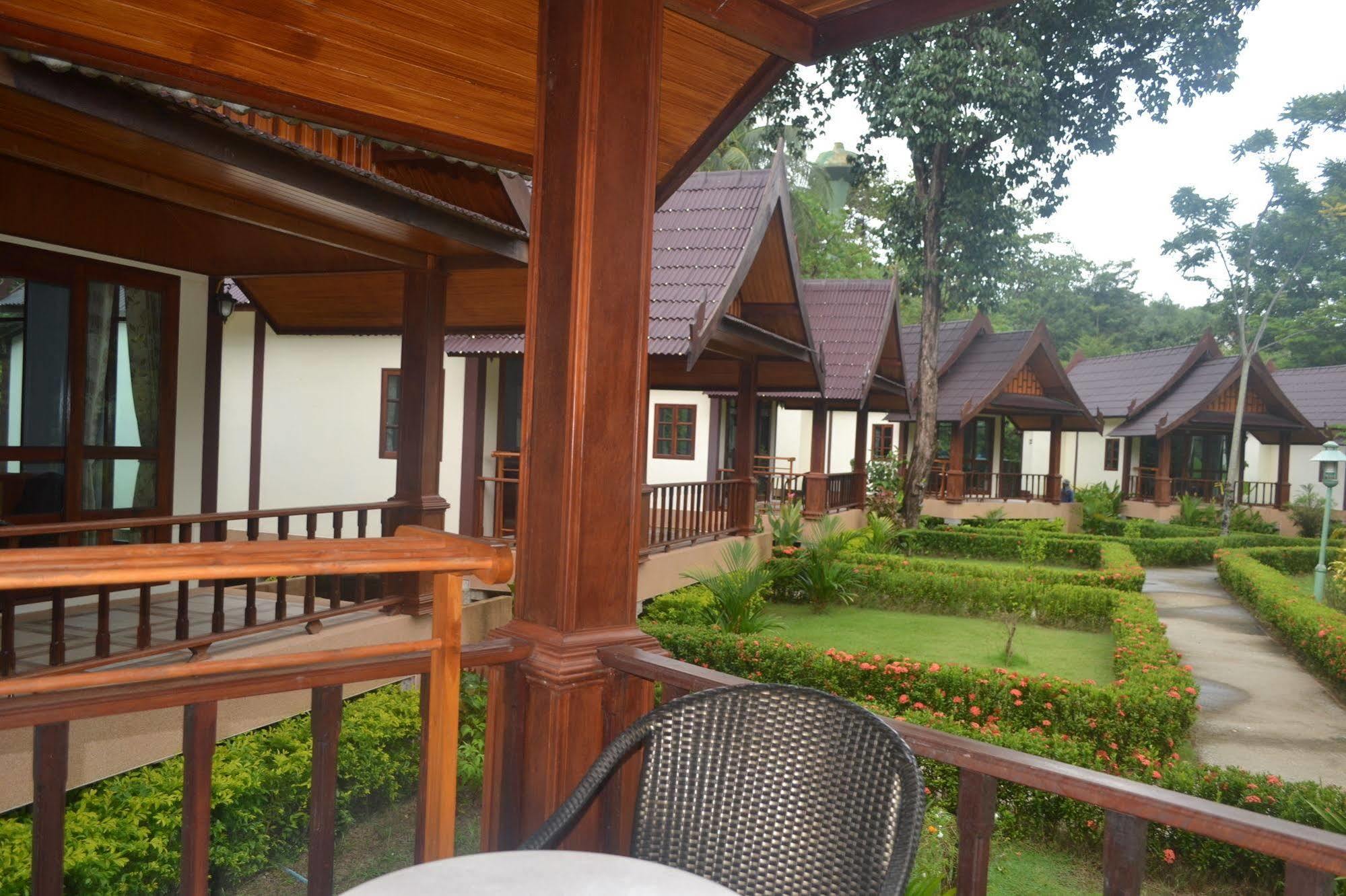 Rasa Sayang Resort - Sha Certificate Koh Lanta Exterior photo